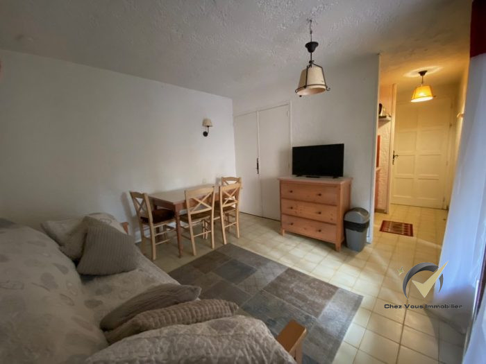 Appartement à vendre, 1 pièce - Saint-Raphaël 83700