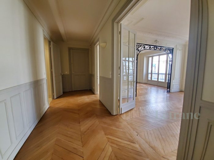 Appartement à louer, 5 pièces - Paris 15 75015