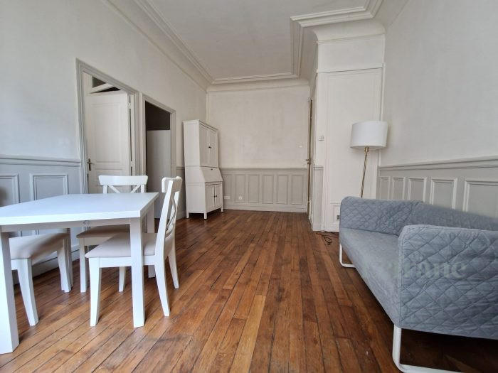 Appartement à louer, 2 pièces - Paris 75015