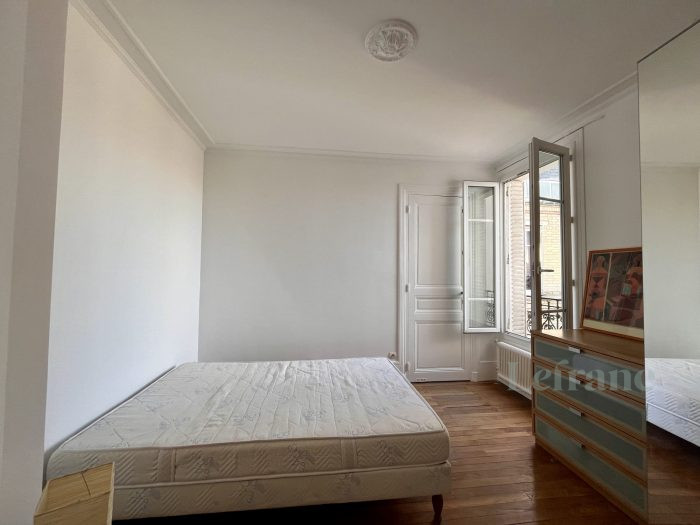 Appartement à louer, 3 pièces - Paris 75015