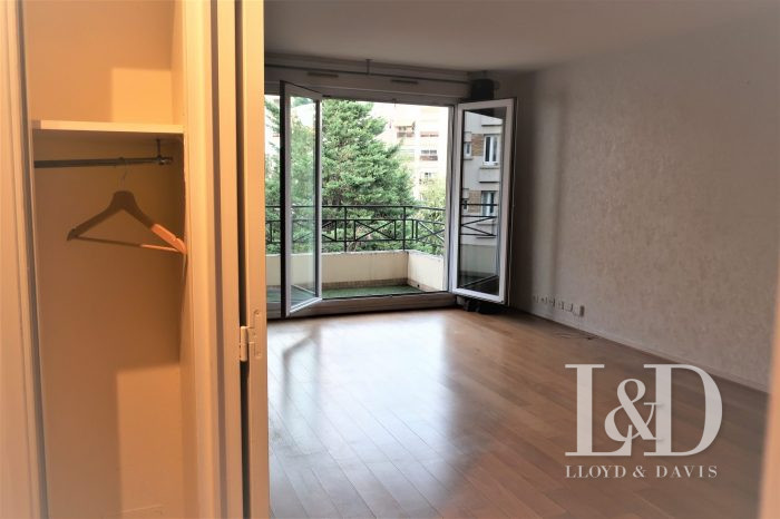 Apartment for sale, 2 rooms - Issy-les-Moulineaux 92130