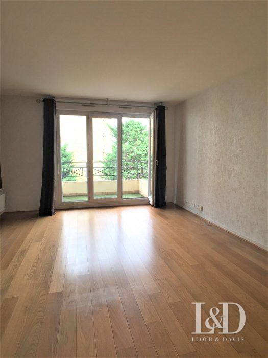 Apartment for sale, 2 rooms - Issy-les-Moulineaux 92130