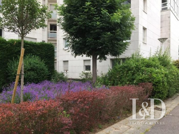 Apartment for sale, 3 rooms - Suresnes 92150