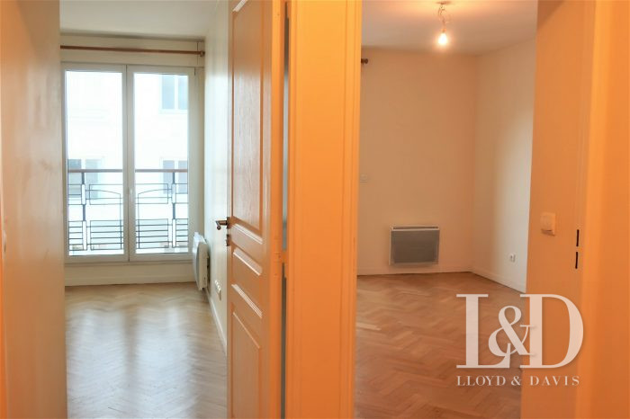 Apartment for sale, 2 rooms - Issy-les-Moulineaux 92130