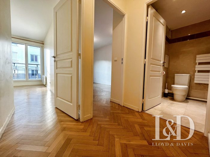 Apartment for sale, 2 rooms - Issy-les-Moulineaux 92130