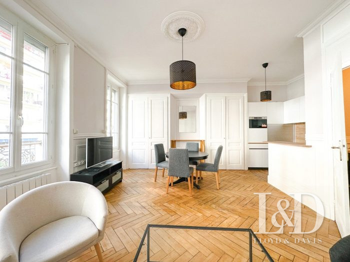 Photo Superbe appartement meublé et équipé est situé au cœur de Lyon 6ème image 3/7