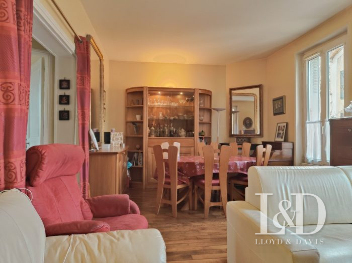 Apartment for sale, 5 rooms - Rueil-Malmaison 92500