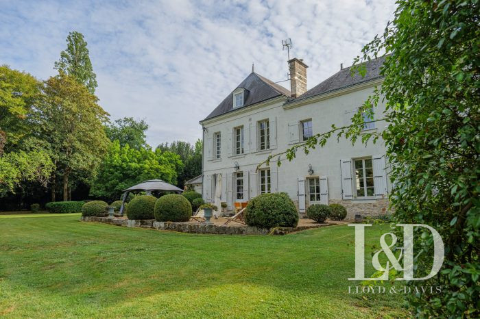 Maison bourgeoise à vendre, 10 pièces - Gennes-Val-de-Loire 49160