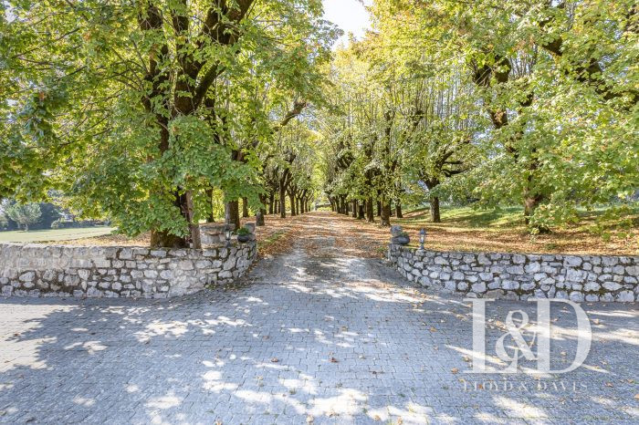 Photo MAGNIFIQUE MAISON DE MAITRE AU COEUR DU GRESIVAUDAN image 2/19