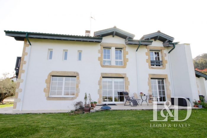 Vente Maison/Villa URRUGNE 64122 Pyrenes Atlantiques FRANCE