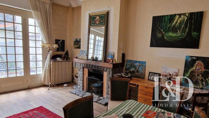 House for sale, 6 rooms - Bordeaux 33000