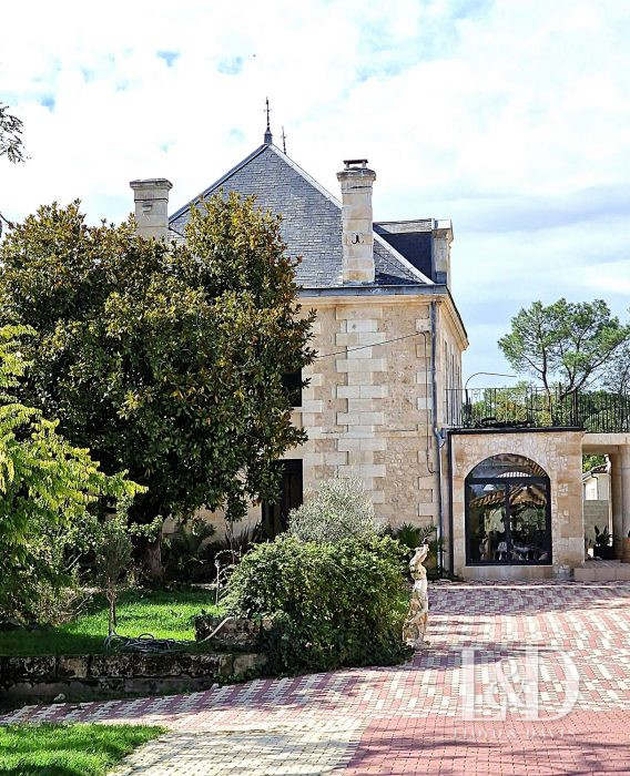 Castillo en venta, 7 habitaciones - Bordeaux 33000