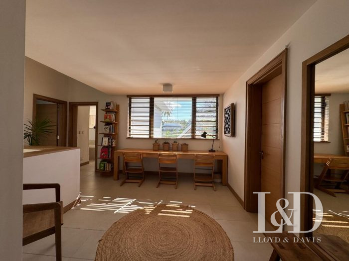 Villa en venta, 5 habitaciones 