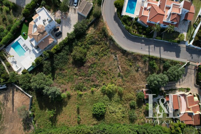 Terreno edificable en venta, 2100 m² - LAGOA 08400