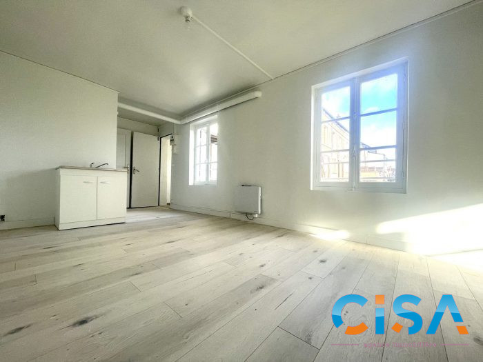 Immeuble à vendre, 222 m² - Creil 60100