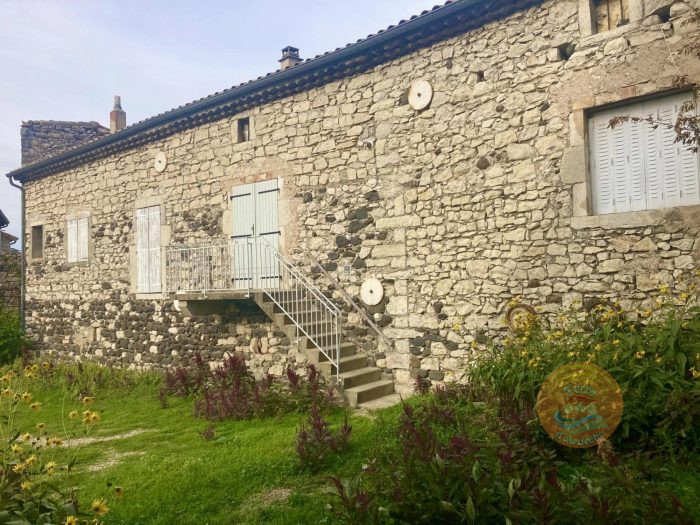 Maison ancienne à vendre, 8 pièces - Lavilledieu 07170