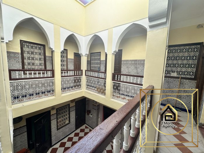 Photo Riad d'habitation d'une superficie de 280 m2 image 1/13