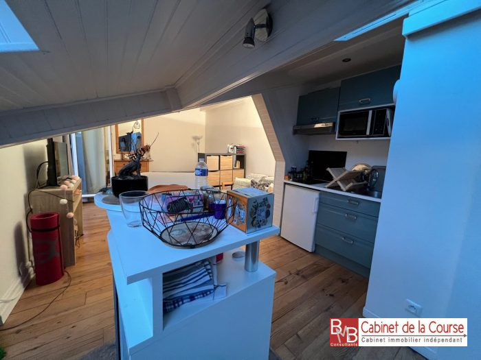 Appartement à louer, 1 pièce - Bordeaux 33000