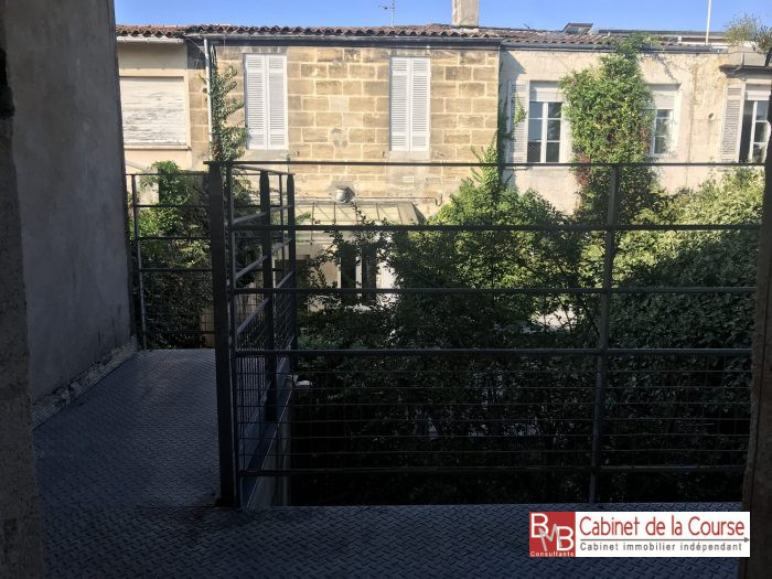 Appartement à louer, 2 pièces - Bordeaux 33000