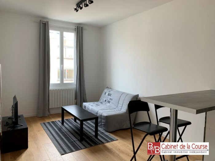 Appartement à louer, 2 pièces - Bordeaux 33000