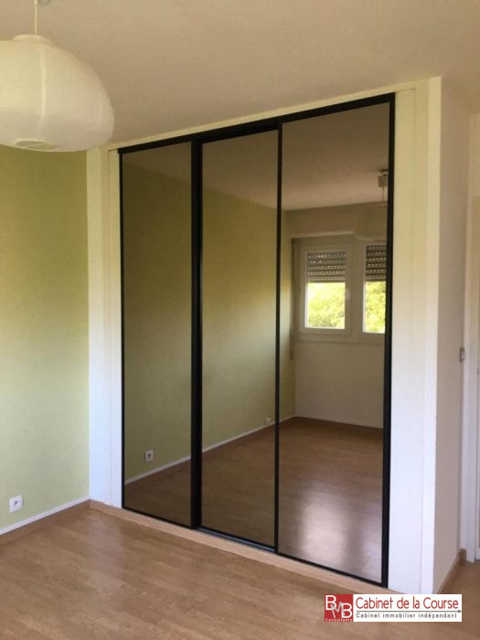 Appartement à louer, 3 pièces - Bordeaux 33200