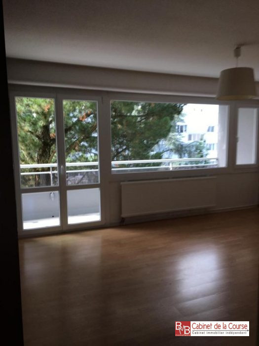 Appartement à louer, 3 pièces - Bordeaux 33200