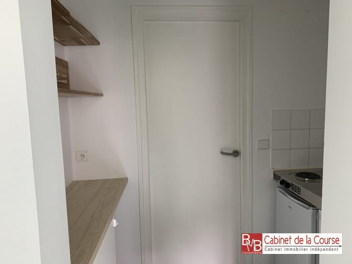 Appartement à louer, 1 pièce - Bordeaux 33000