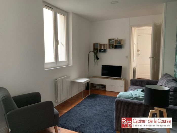 Appartement à louer, 2 pièces - Bordeaux 33000