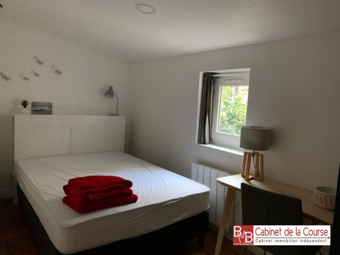 Appartement à louer, 2 pièces - Bordeaux 33000