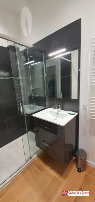 Appartement à louer, 1 pièce - Bordeaux 33000