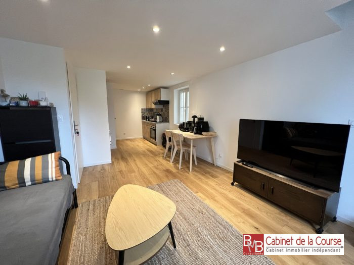 Appartement à louer, 2 pièces - Bordeaux 33000