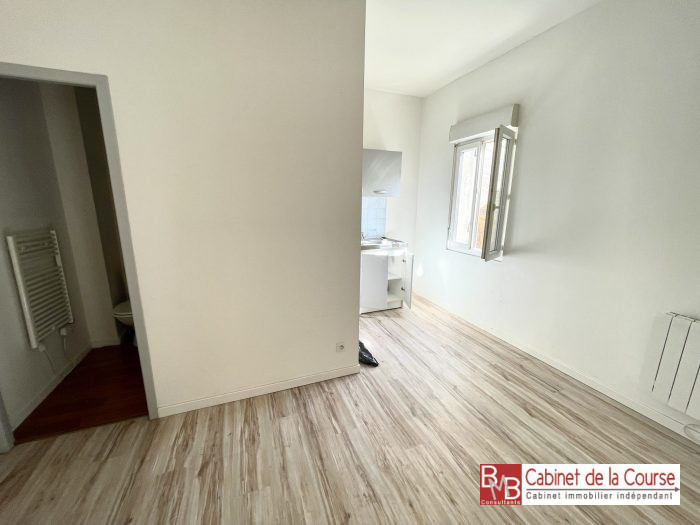 Appartement à vendre, 2 pièces - Bordeaux 33000