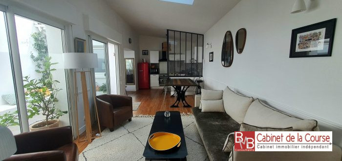 Appartement à vendre, 3 pièces - Bordeaux 33000