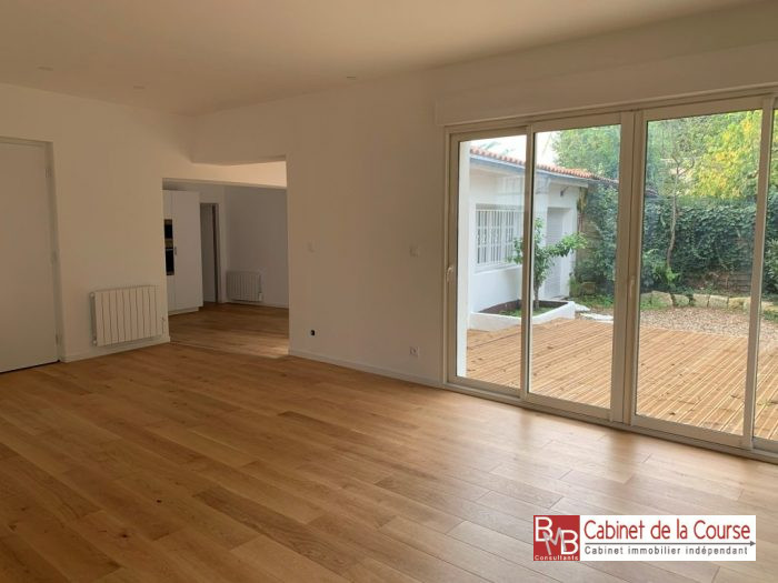 Maison plain-pied à vendre, 4 pièces - Saint-Médard-en-Jalles 33160