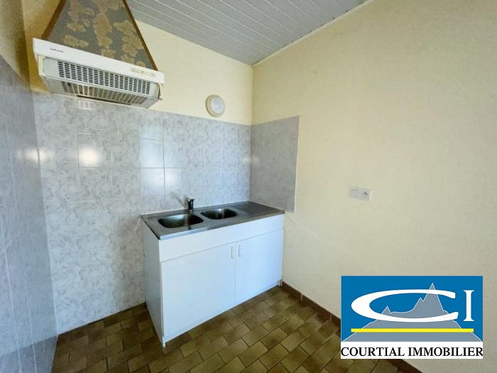 Appartement à louer, 2 pièces - Saint-Barthélemy-le-Plain 07300