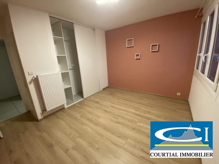 Appartement à louer, 3 pièces - Tournon-sur-Rhône 07300