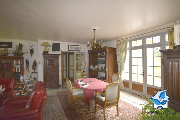 Maison ancienne à vendre en viager, 6 pièces - Vesdun 18360