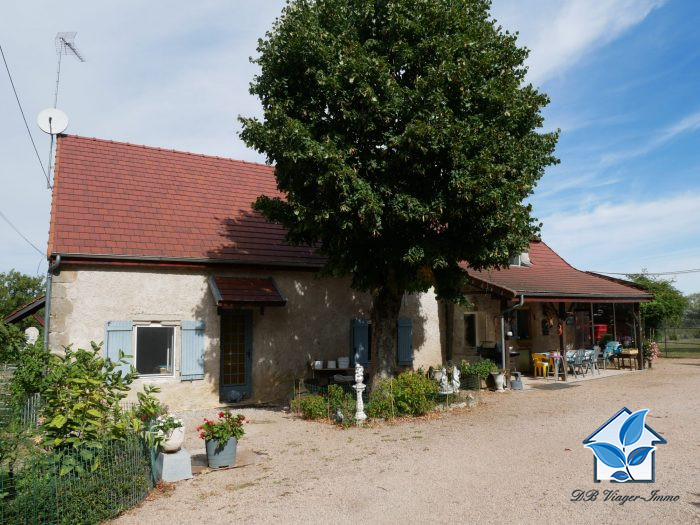 Maison ancienne à vendre à terme, 5 pièces - Ygrande 03160