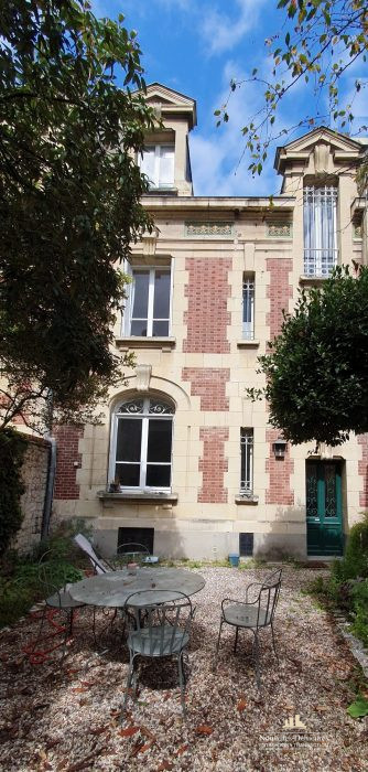 Maison bourgeoise à vendre, 8 pièces - Caen 14000