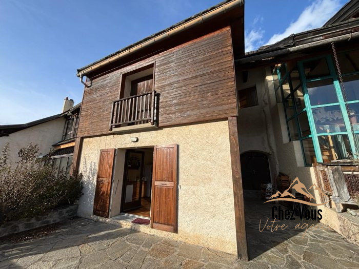 Maison mitoyenne 2 côtés à vendre, 7 pièces - La Salle-les-Alpes 05240