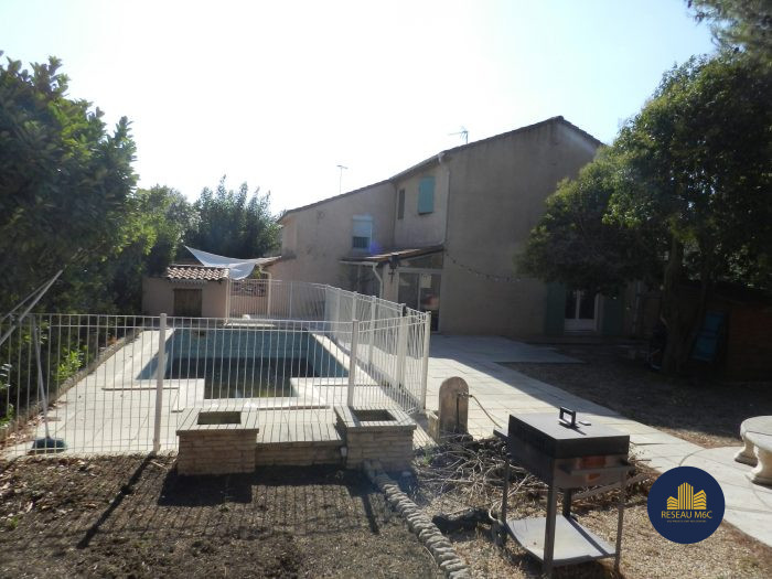 Villa à vendre, 5 pièces - Beaucaire 30300