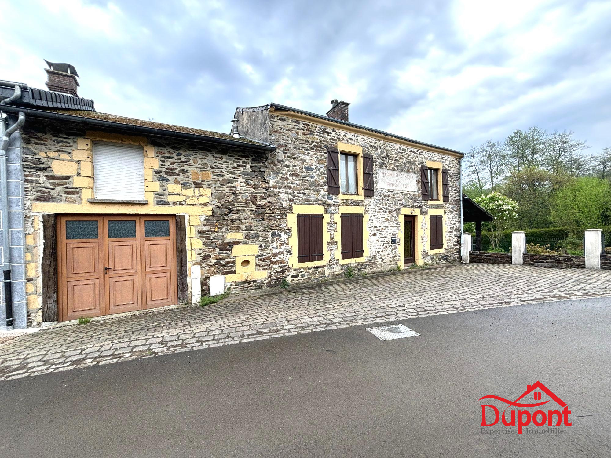 Vente Maison 212m² 8 Pièces à Les Mazures (08500) - Dupont Expertise Immobilier
