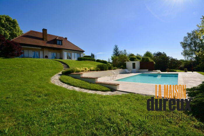 Villa à vendre, 8 pièces - Nantilly 70100