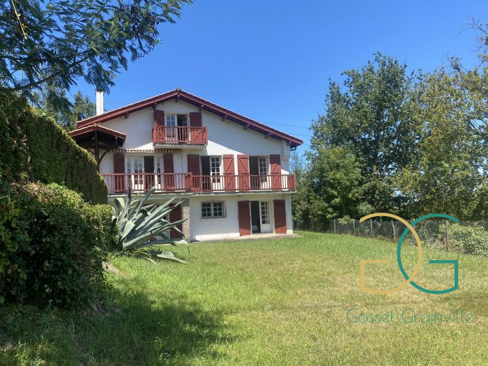 Villa for sale, 10 rooms - Urrugne 64122