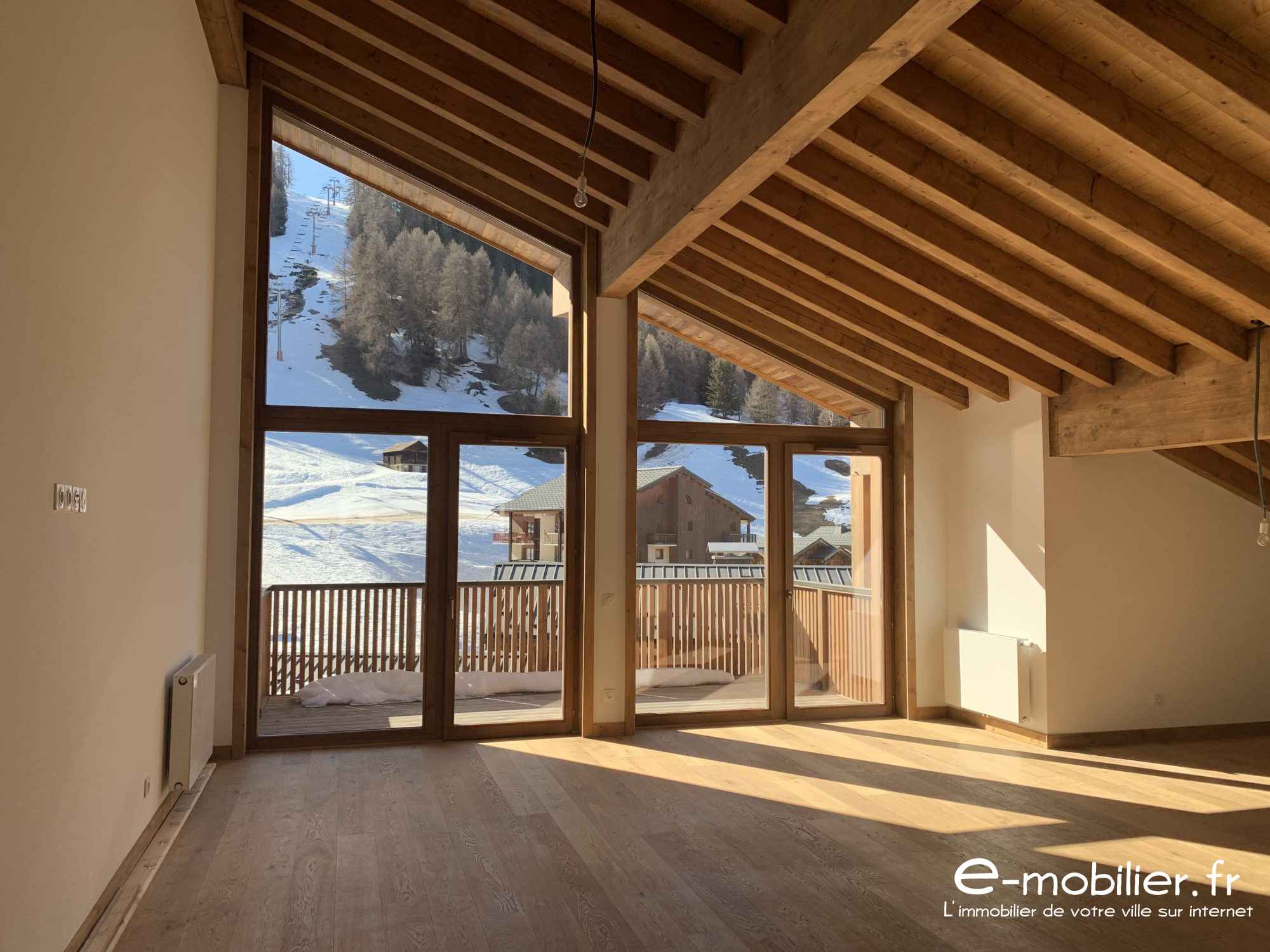 Vente Appartement 169m² 6 Pièces à La Plagne Tarentaise (73210) - E-Mobilier.Fr