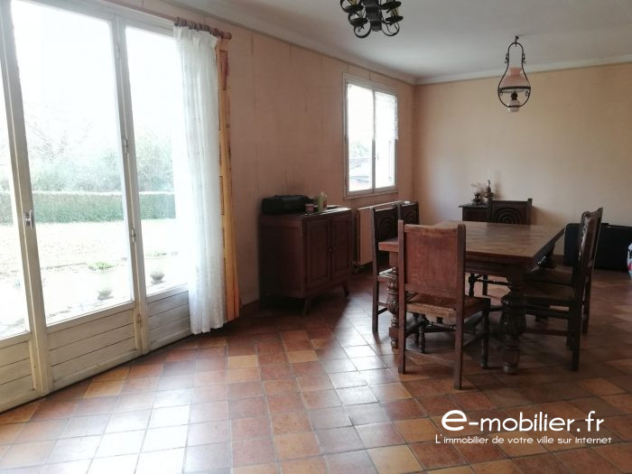 Maison traditionnelle à vendre, 6 pièces - Pléguien 22290