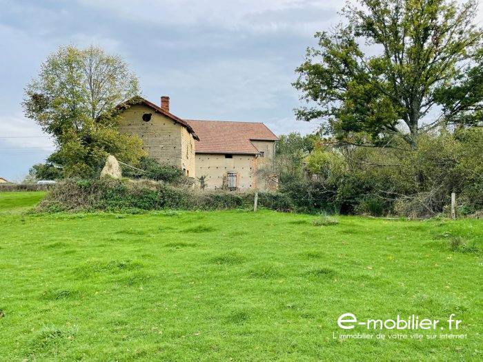 Maison ancienne à vendre, 2 pièces - Melay 71340