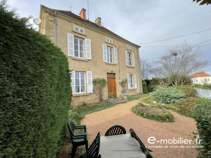 Maison bourgeoise à vendre, 6 pièces - Charlieu 42190