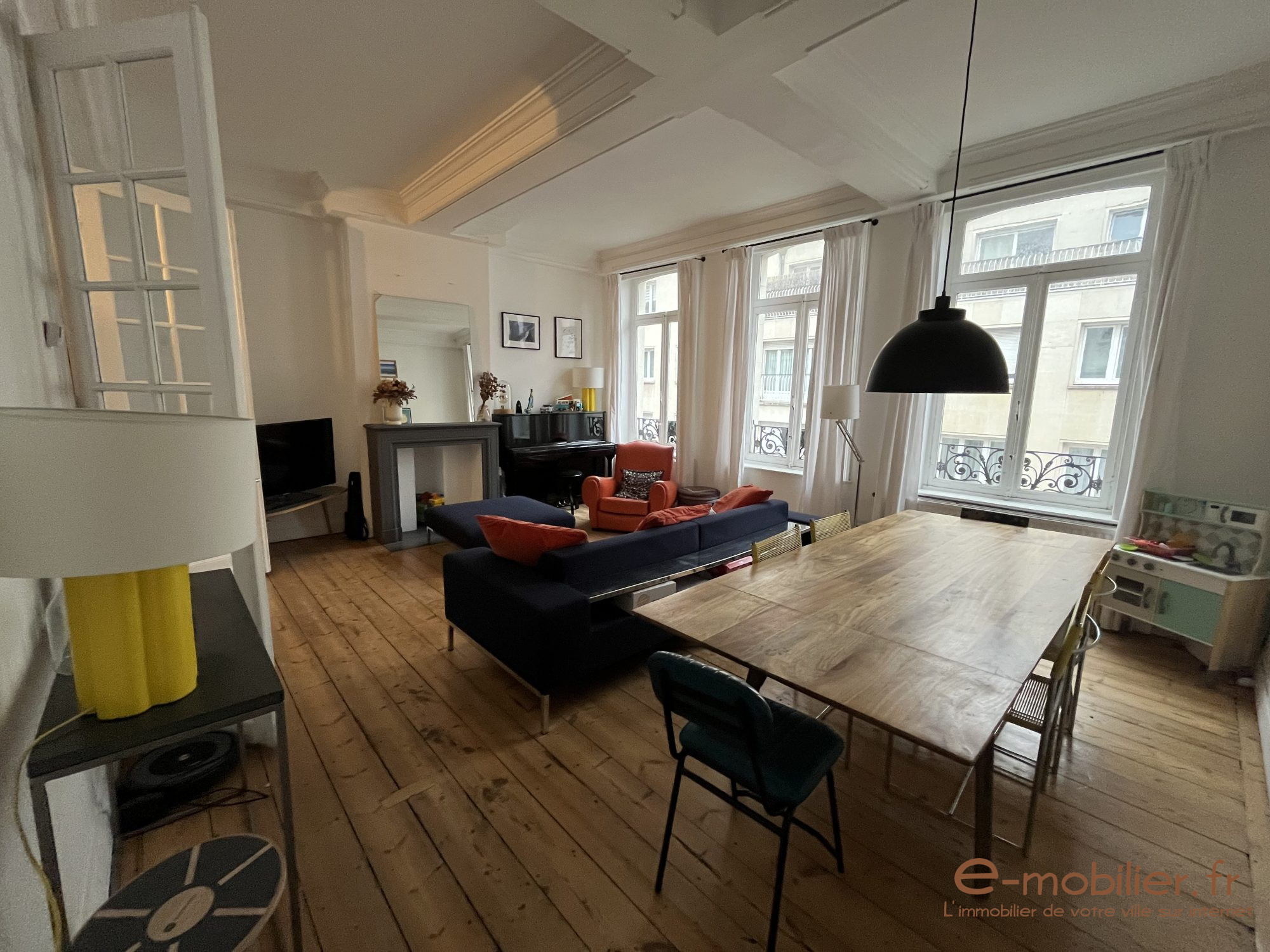 Vente Appartement 96m² 3 Pièces à Lille (59000) - E-Mobilier.Fr