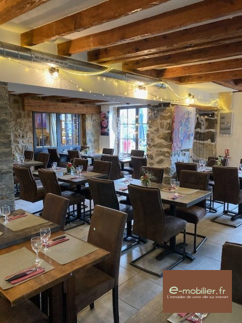 Restaurant, bar à vendre, 230 m² 80 places - Apremont 73190